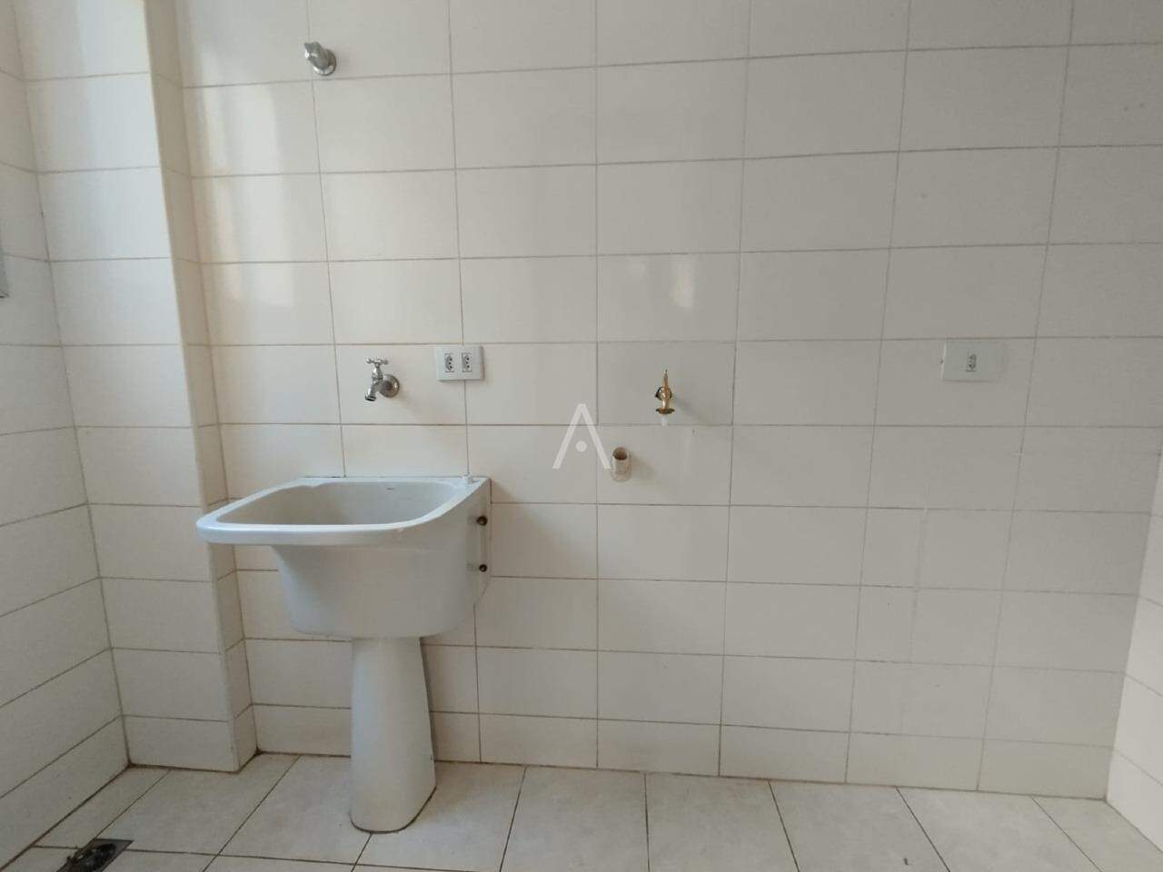 Apartamento para para aluguel no Bairro CENTRO em CASCAVEL: 