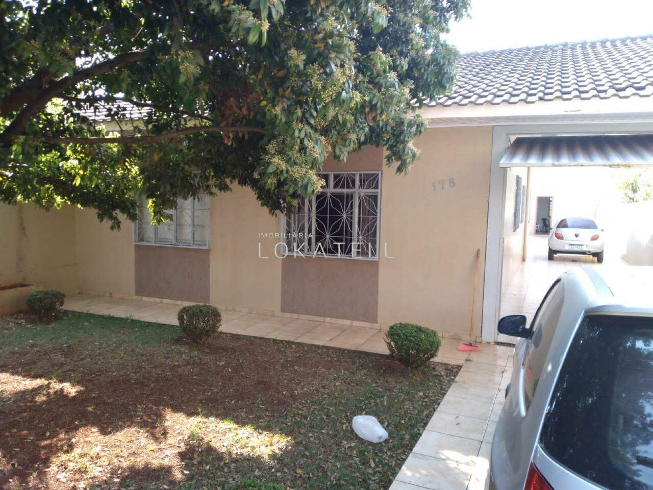 Casa Residencial para à venda no Bairro NEVA em CASCAVEL: 