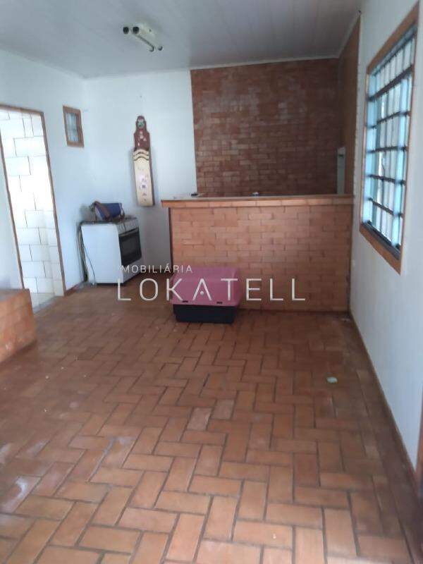 Casa Residencial para à venda no Bairro NEVA em CASCAVEL: 