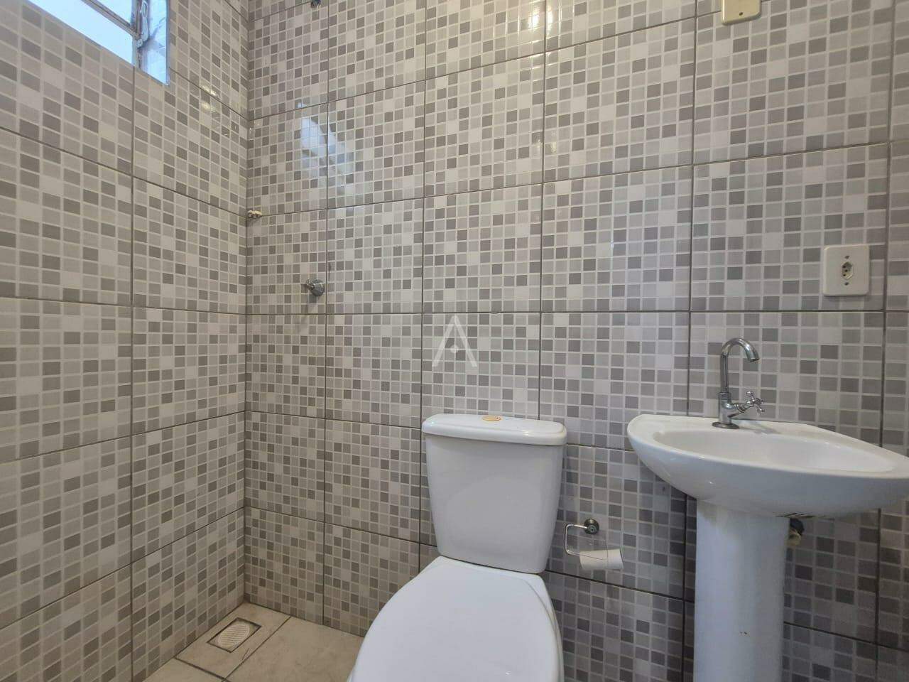 Casa Residencial para para aluguel no Bairro PARQUE VERDE em CASCAVEL: