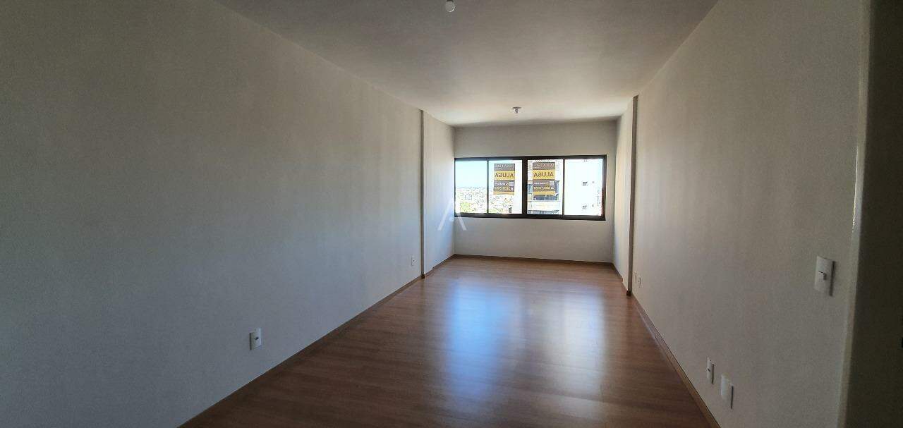 Apartamento para para aluguel no Bairro CENTRO em CASCAVEL: 