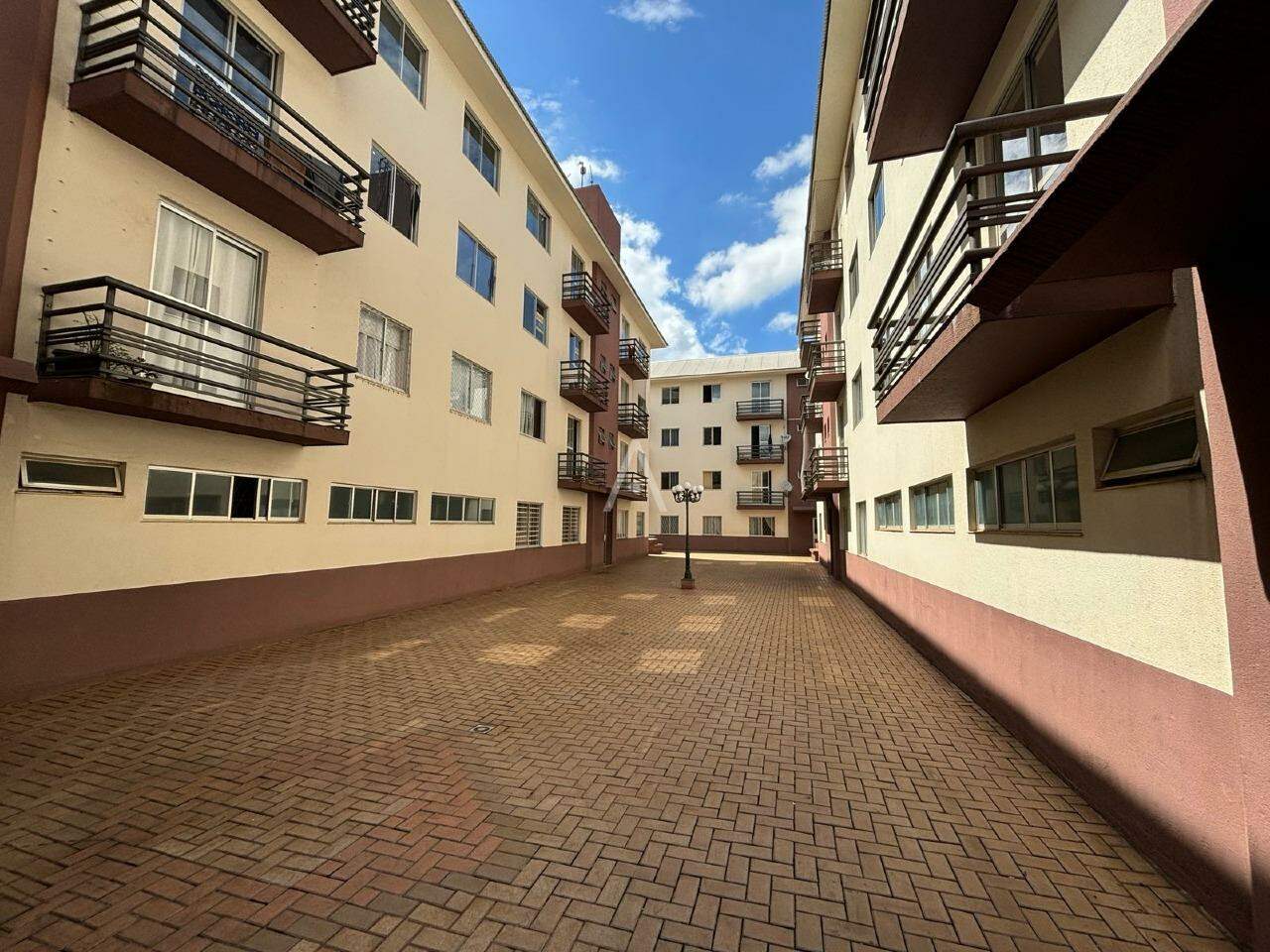 Apartamento para para aluguel no Bairro CENTRO em CASCAVEL: 
