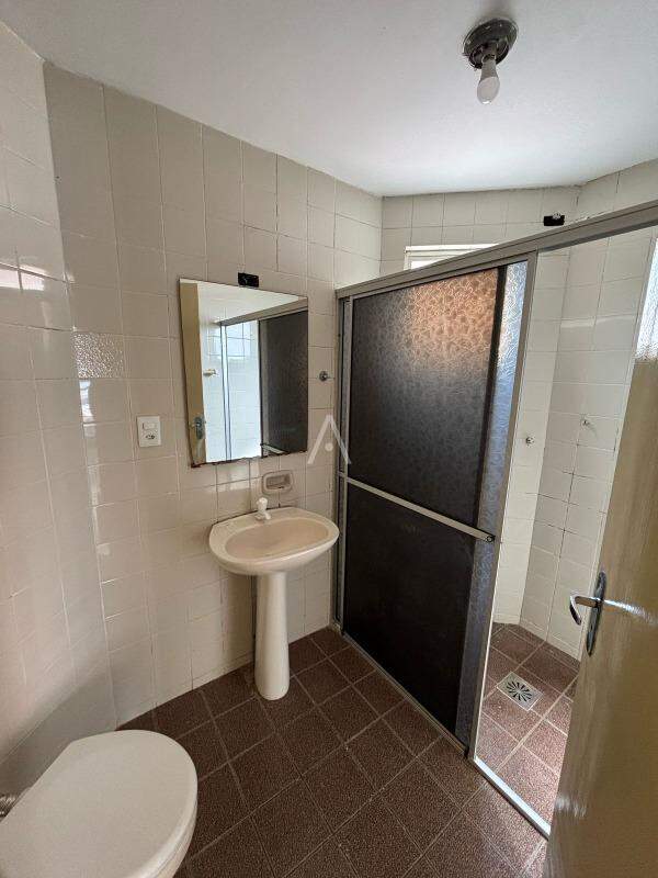 Apartamento para para aluguel no Bairro CENTRO em CASCAVEL: 