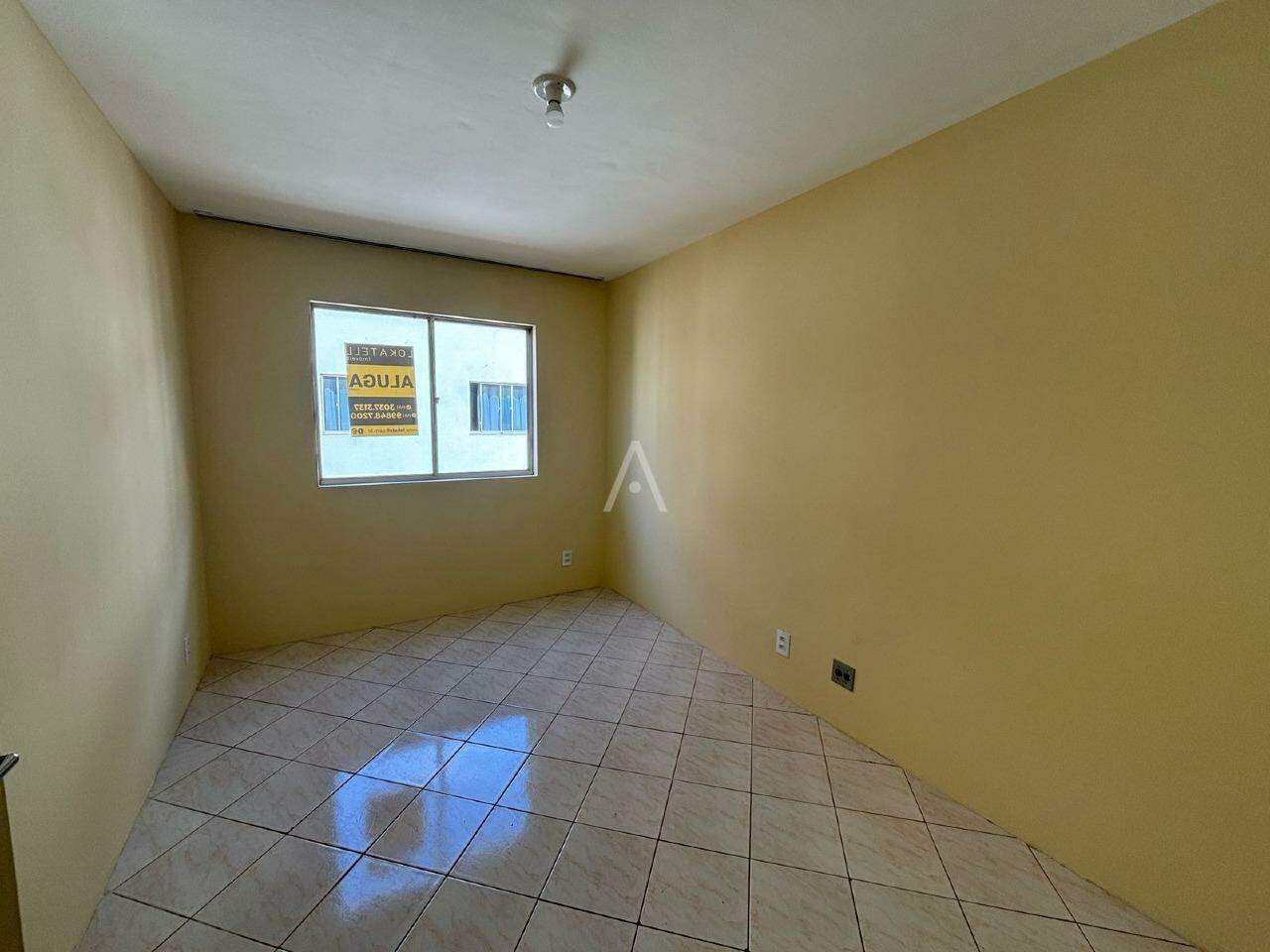Apartamento para para aluguel no Bairro CENTRO em CASCAVEL: 