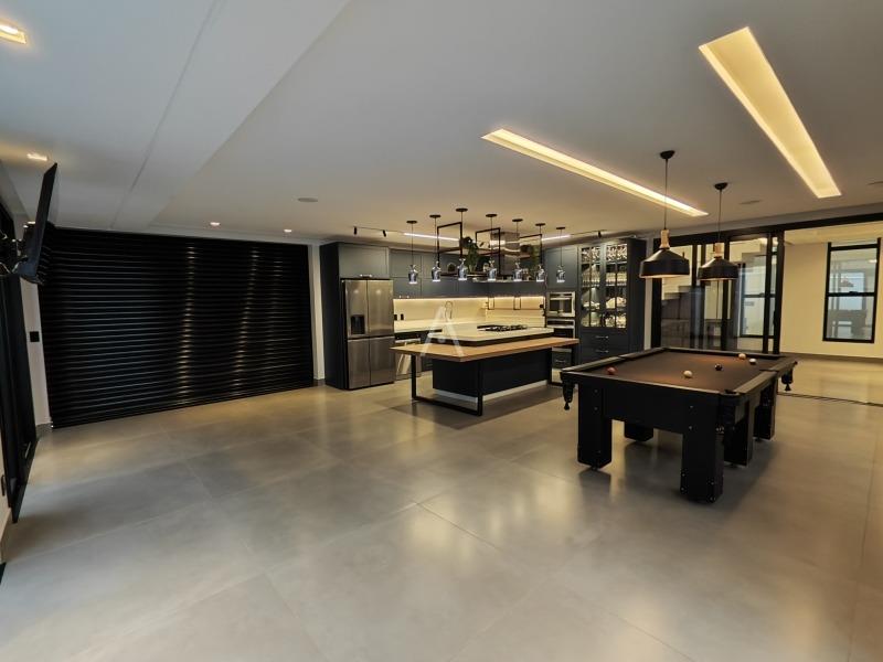 Sobrado para à venda no Bairro FAG em CASCAVEL: 