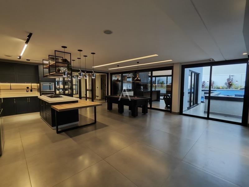 Sobrado para à venda no Bairro FAG em CASCAVEL: 