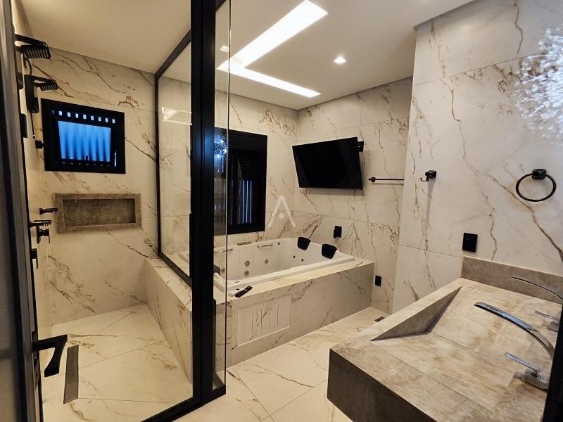 Sobrado para à venda no Bairro FAG em CASCAVEL: 