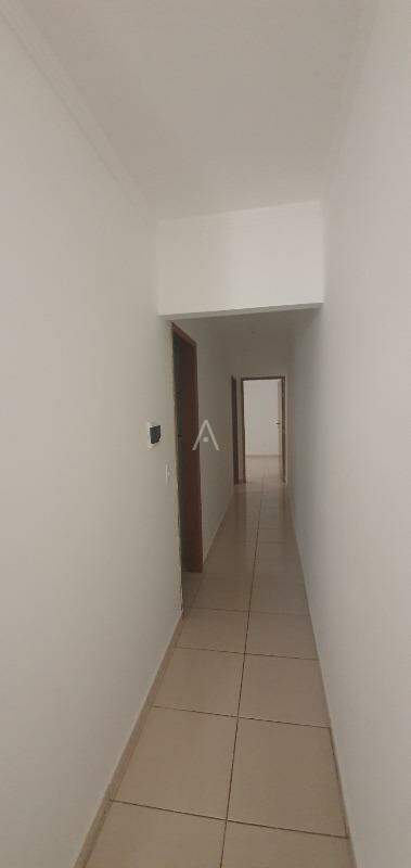 Casa Residencial para para aluguel no Bairro CANADA em CASCAVEL: 