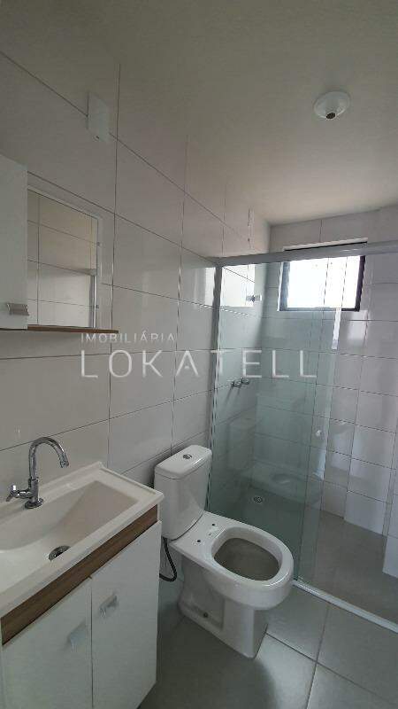 Apartamento para para aluguel no Bairro REGIAO DO LAGO em CASCAVEL: 