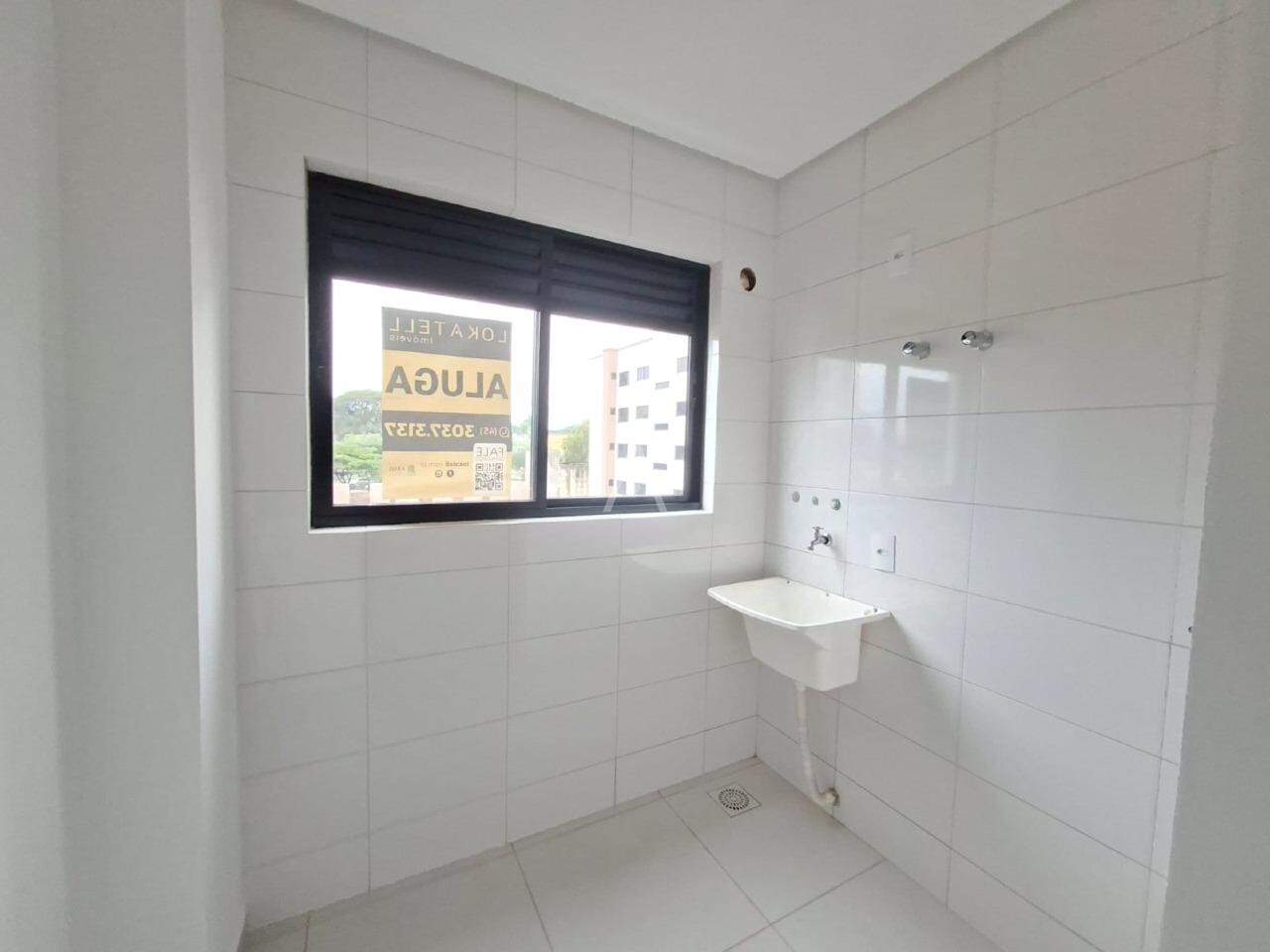 Apartamento para para aluguel no Bairro REGIAO DO LAGO em CASCAVEL: 
