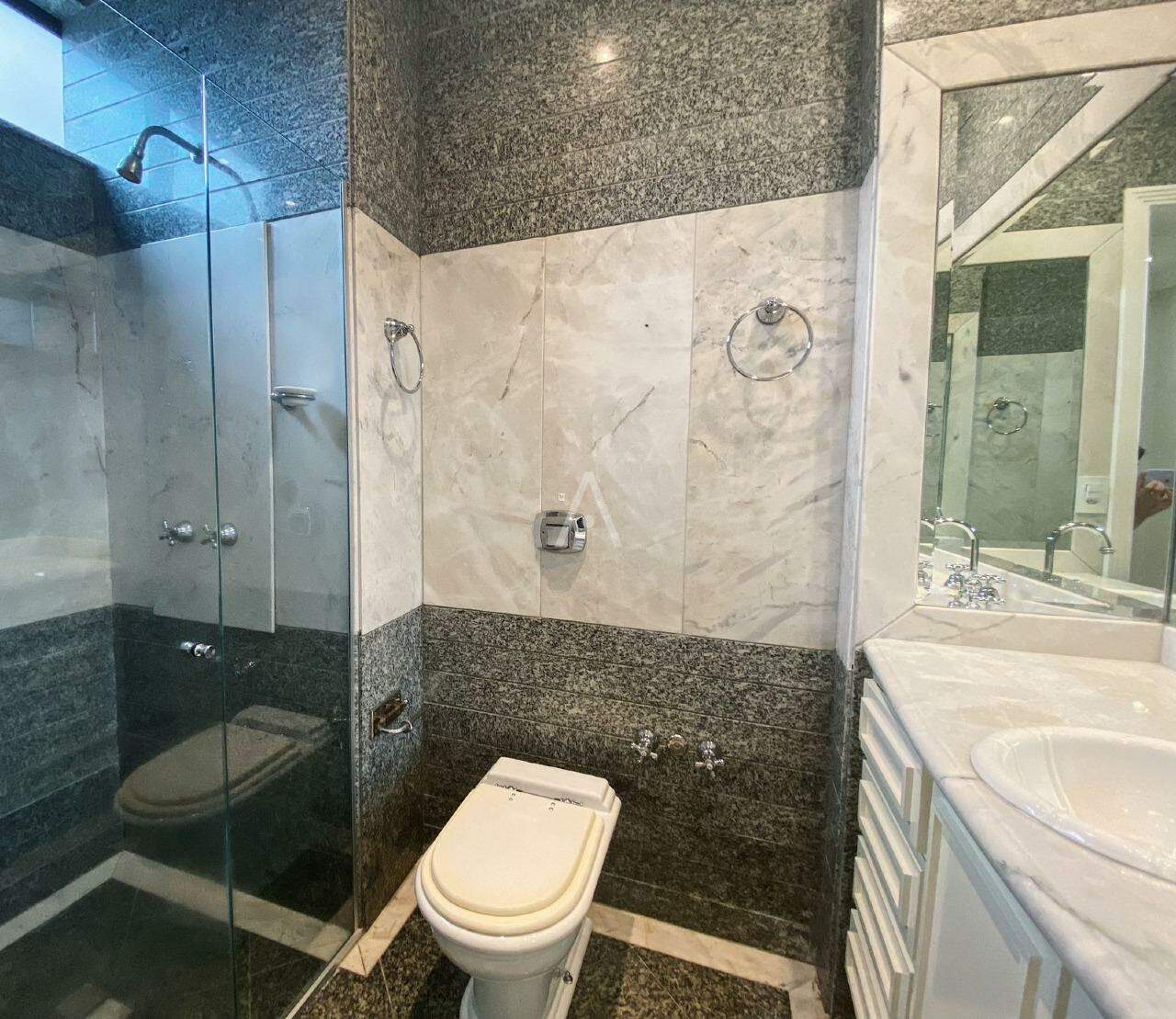 Apartamento para para aluguel no Bairro CENTRO em CASCAVEL: 