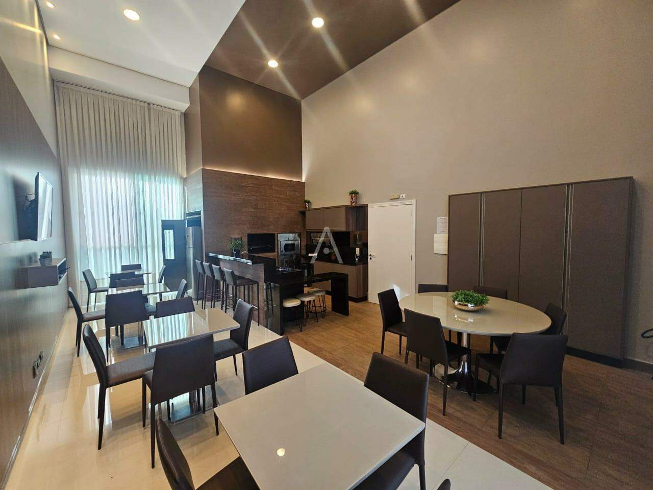 Apartamento para à venda no Bairro CENTRO em CASCAVEL: 