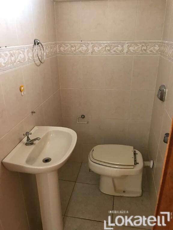 Sobrado para para aluguel no Bairro COUNTRY em CASCAVEL: 