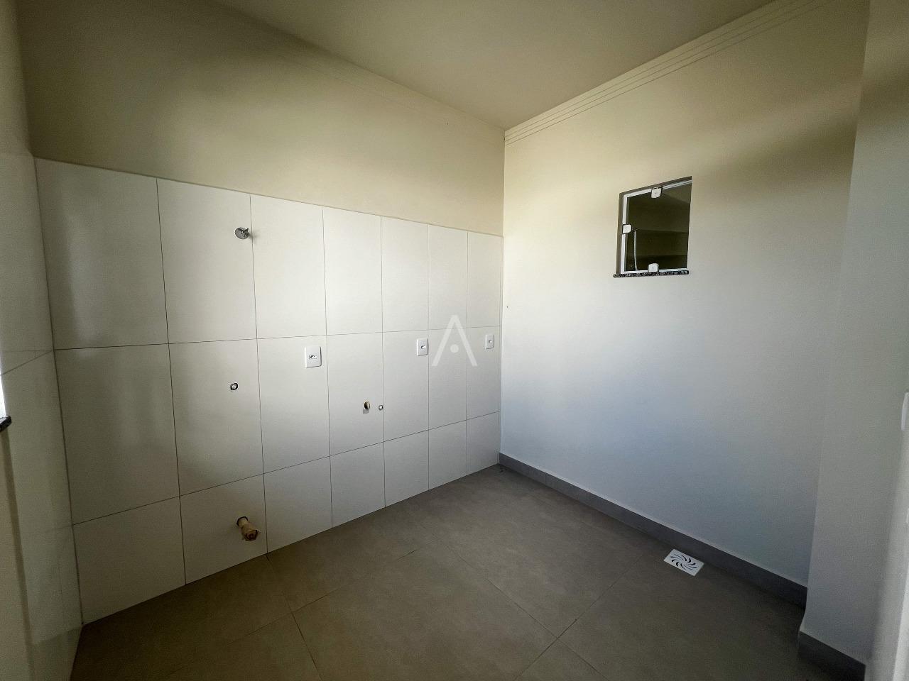 Sobrado para à venda no Bairro UNIVERSITARIO em CASCAVEL: 