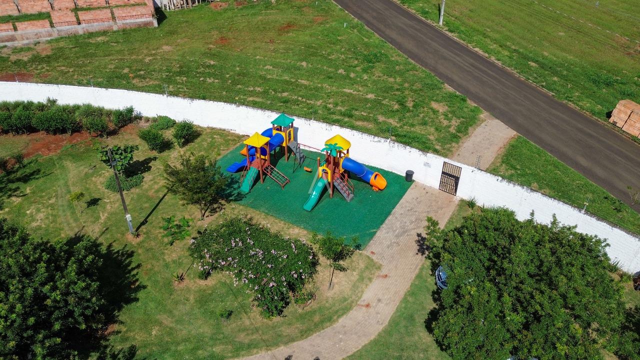 Sobrado para à venda no Bairro UNIVERSITARIO em CASCAVEL: 