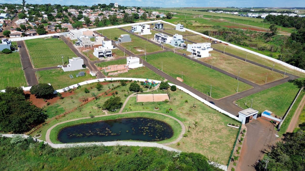 Sobrado para à venda no Bairro UNIVERSITARIO em CASCAVEL: 
