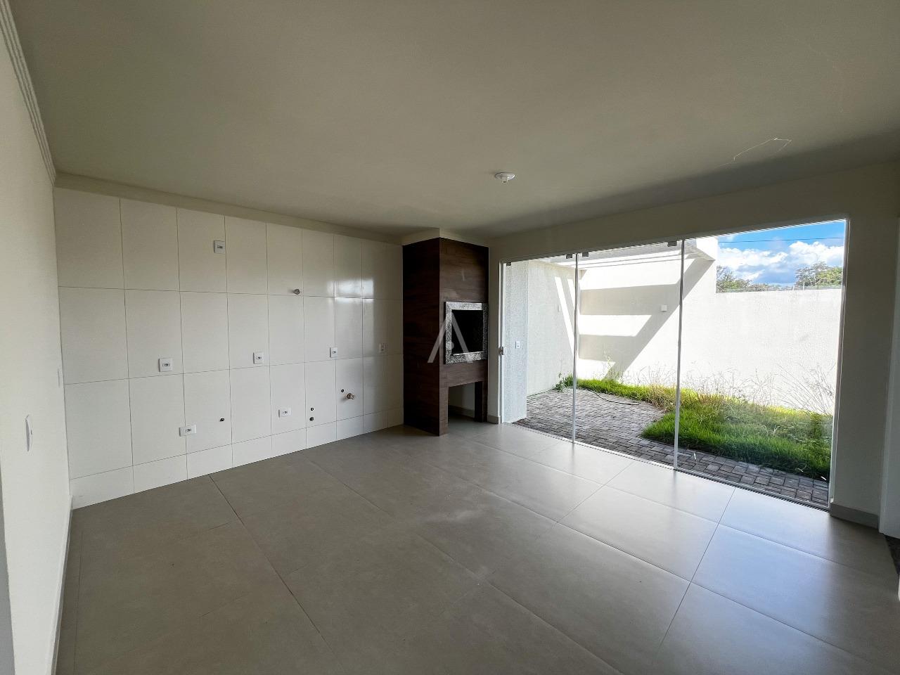 Sobrado para à venda no Bairro UNIVERSITARIO em CASCAVEL: 