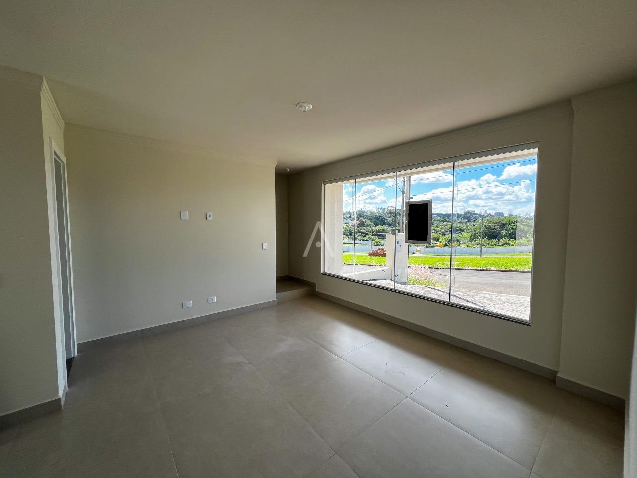 Sobrado para à venda no Bairro UNIVERSITARIO em CASCAVEL: 