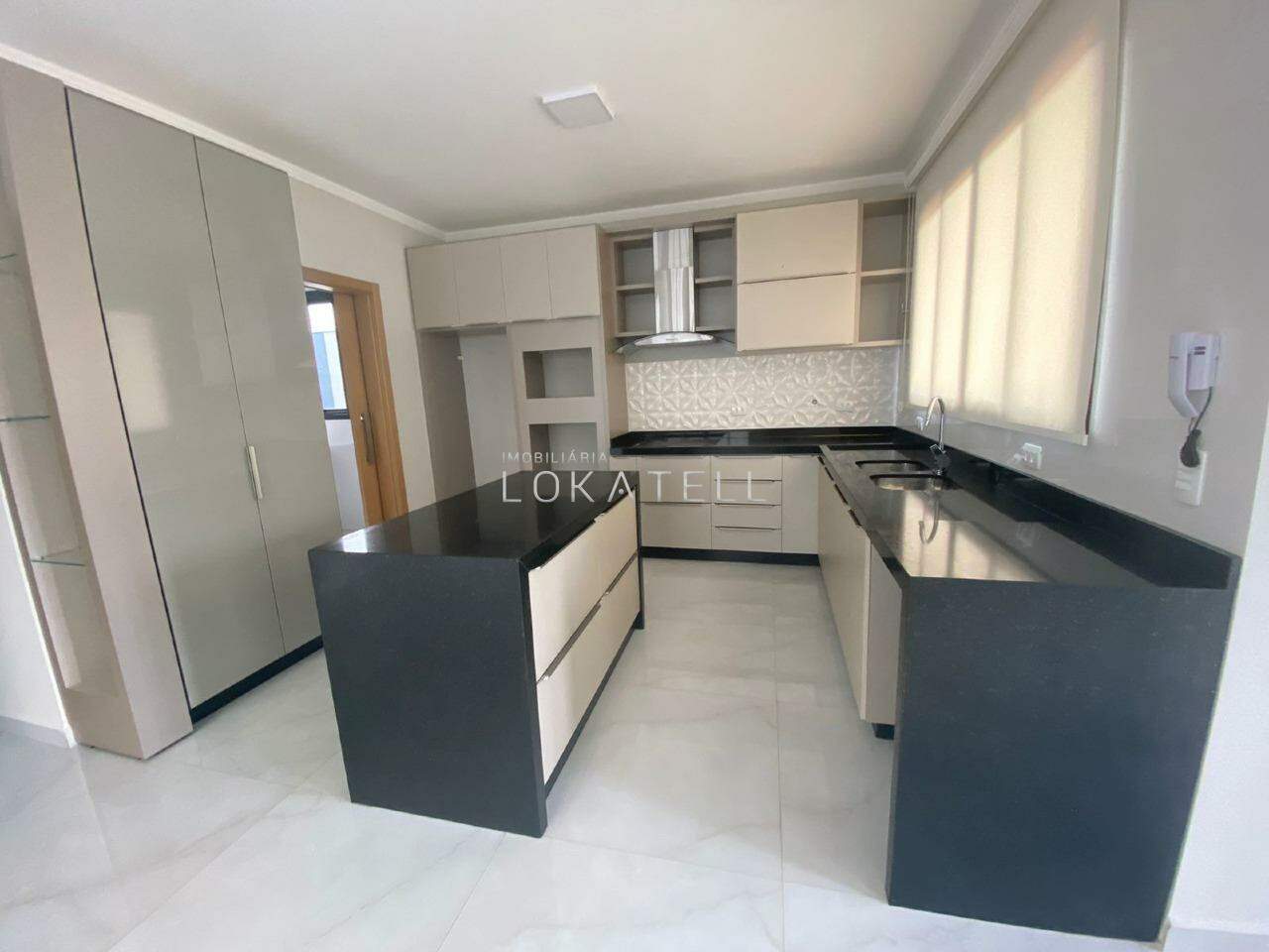 Casa Residencial para para aluguel no Bairro VEREDAS em CASCAVEL: