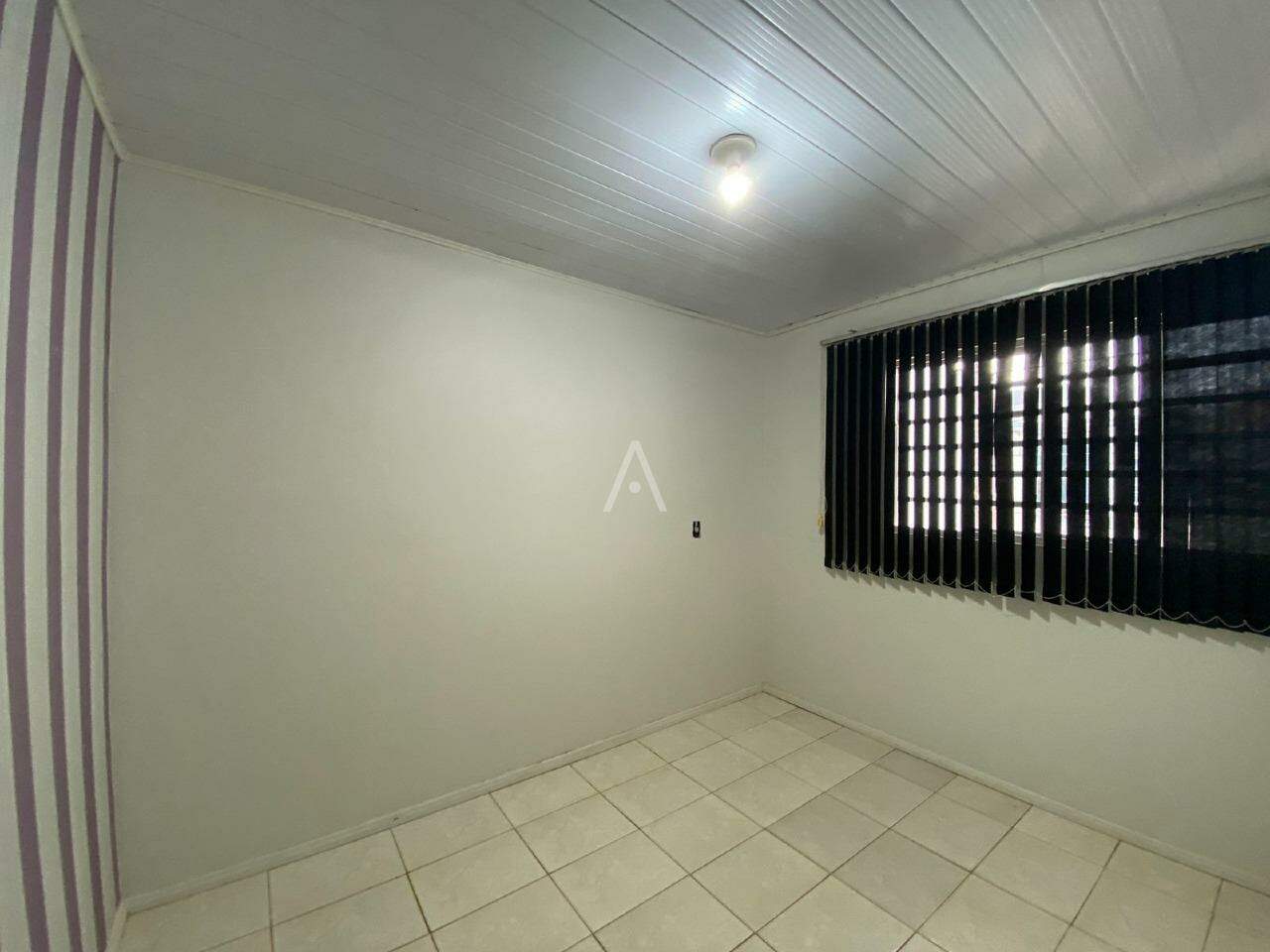 Casa Residencial para para aluguel no Bairro CANADA em CASCAVEL: