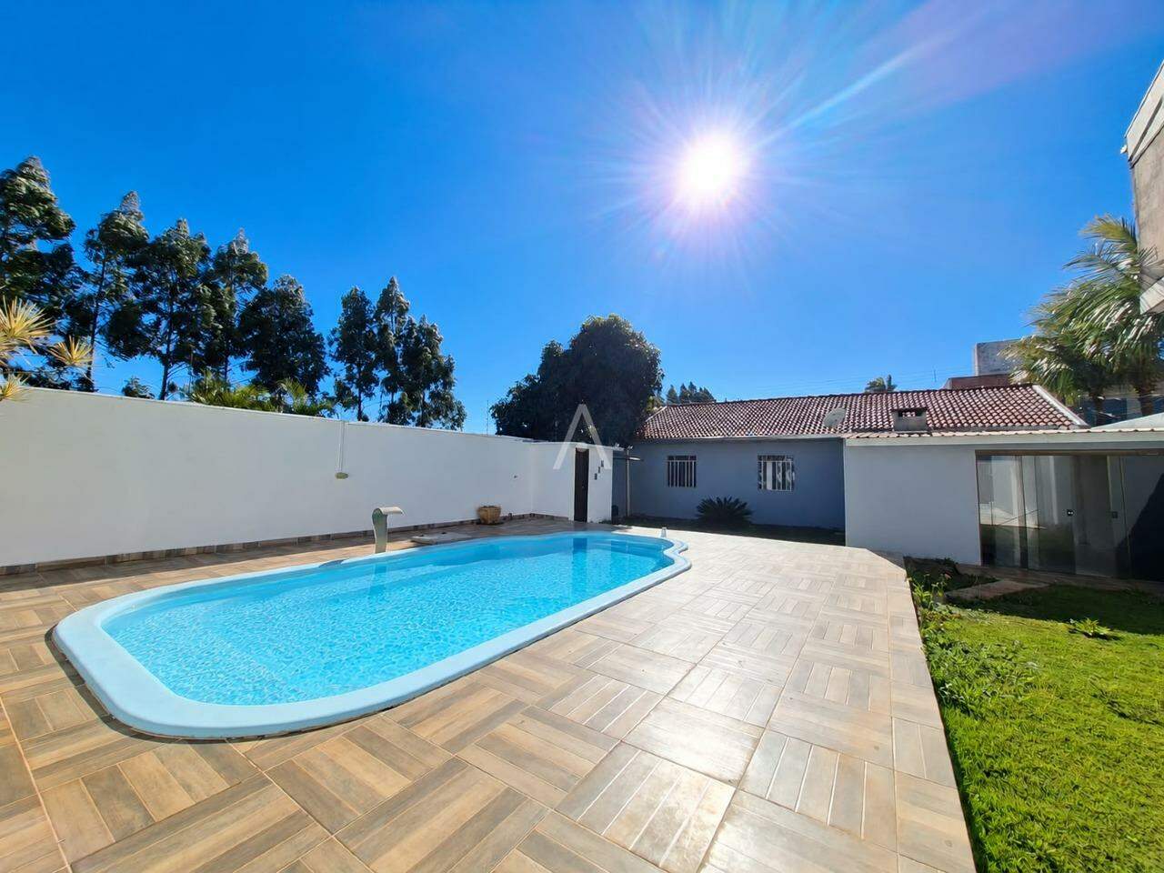 Casa Residencial para para aluguel no Bairro CANADA em CASCAVEL: