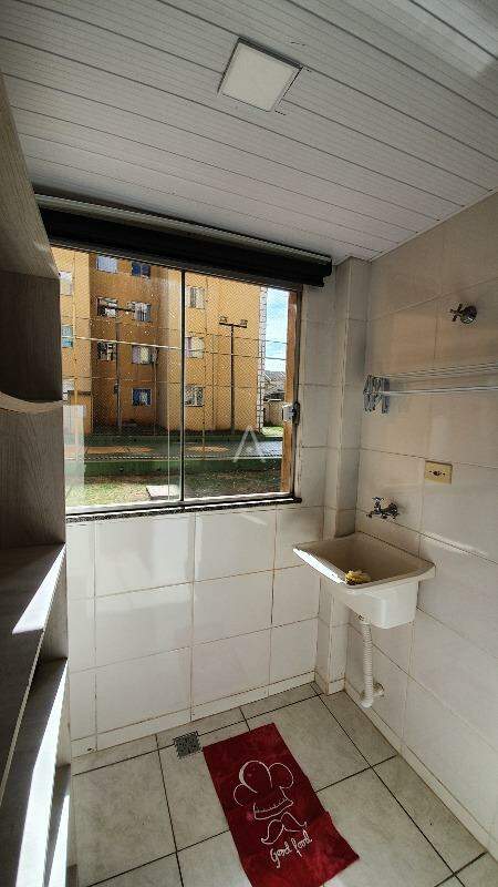 Apartamento para para aluguel no Bairro SANTA CRUZ em CASCAVEL: 