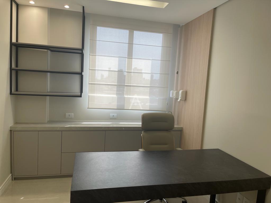 Sala Comercial para para aluguel no Bairro NEVA em CASCAVEL: 