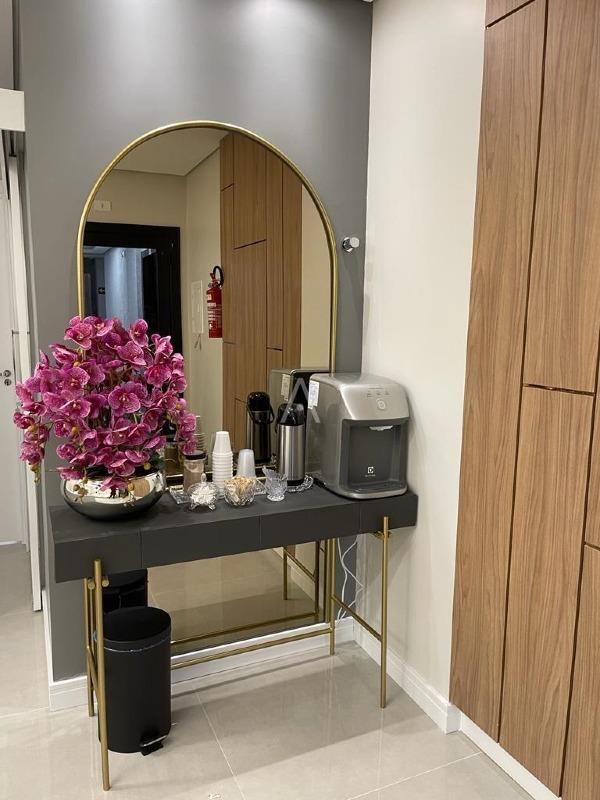 Sala Comercial para para aluguel no Bairro NEVA em CASCAVEL: 