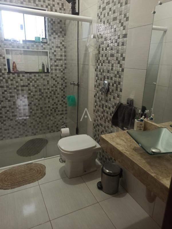 Sobrado para à venda no Bairro PACAEMBU em CASCAVEL: