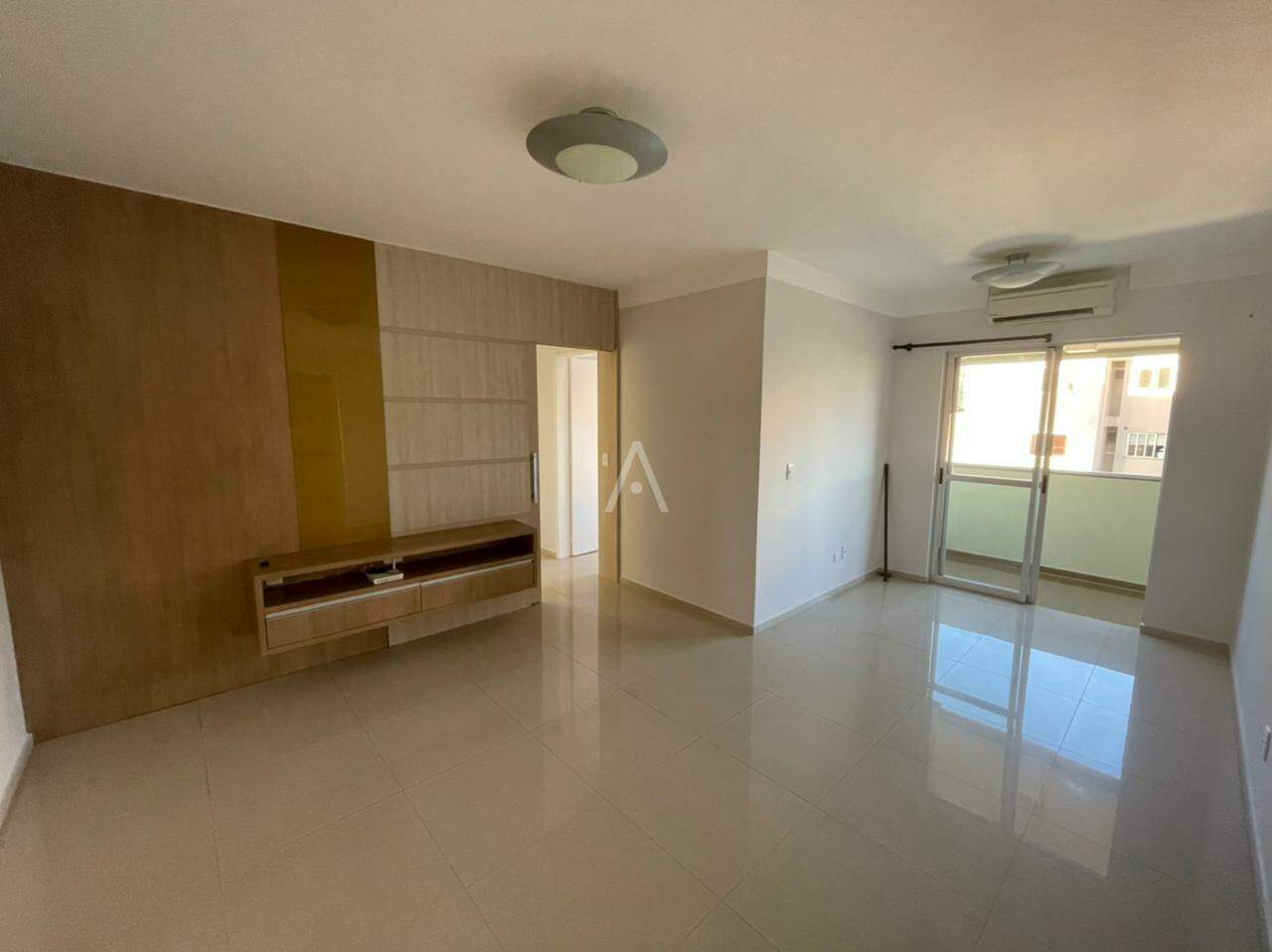 Apartamento para para aluguel no Bairro CENTRO em CASCAVEL: 