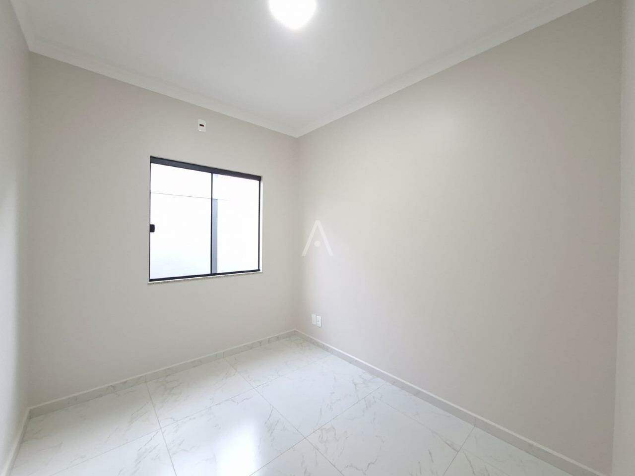 Casa Residencial para para aluguel no Bairro NOVA CIDADE em CASCAVEL: