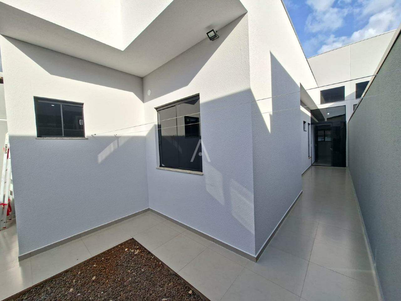 Casa Residencial para para aluguel no Bairro NOVA CIDADE em CASCAVEL: