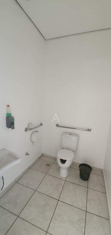 Sala Comercial para para aluguel no Bairro REGIAO DO LAGO em CASCAVEL: 