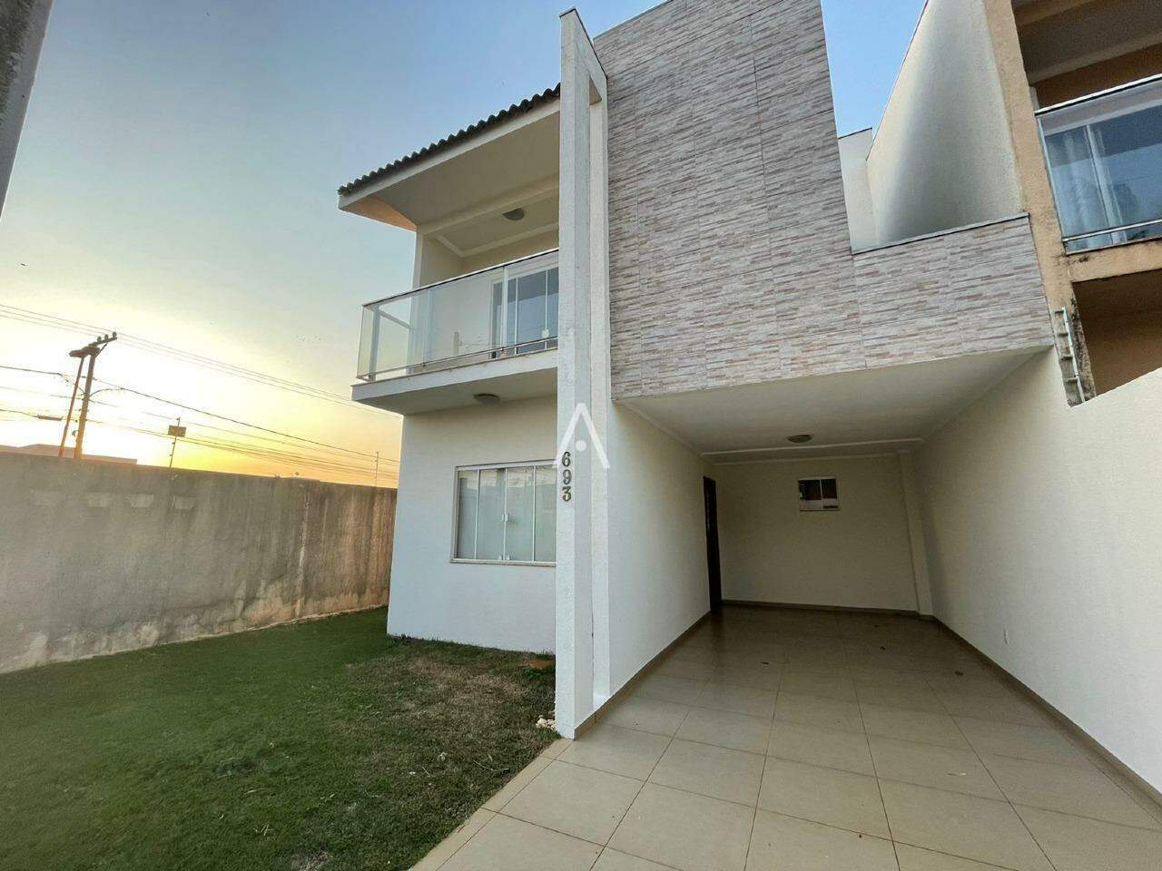 Sobrado para à venda no Bairro JARDIM ANAPOLIS em TOLEDO: 