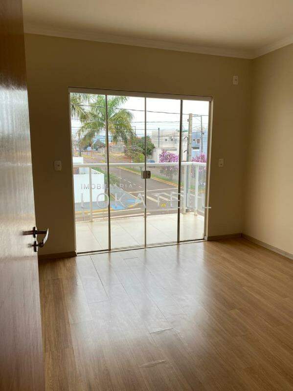 Sobrado para à venda no Bairro JARDIM ANAPOLIS em TOLEDO: