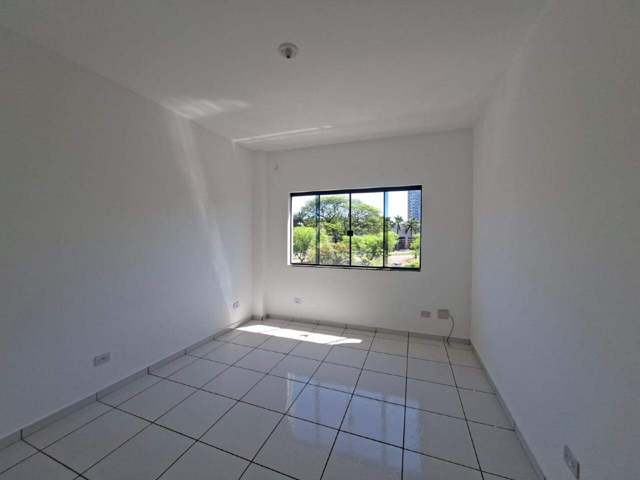 Apartamento para para aluguel no Bairro CENTRO em CASCAVEL: