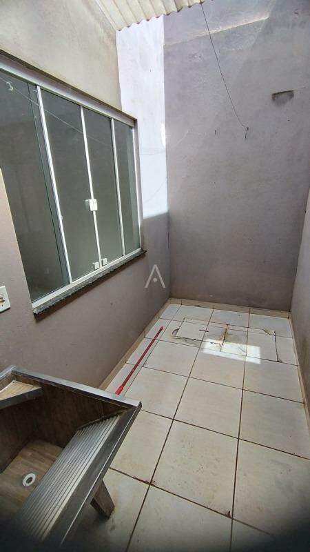 Casa Residencial para para aluguel no Bairro JARDIM PANORAMA em TOLEDO: 