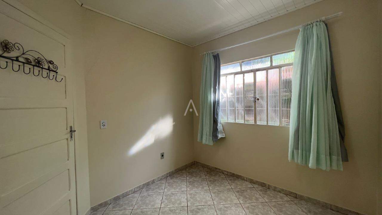 Casa Residencial para para aluguel no Bairro SANTA FELICIDADE em CASCAVEL: 