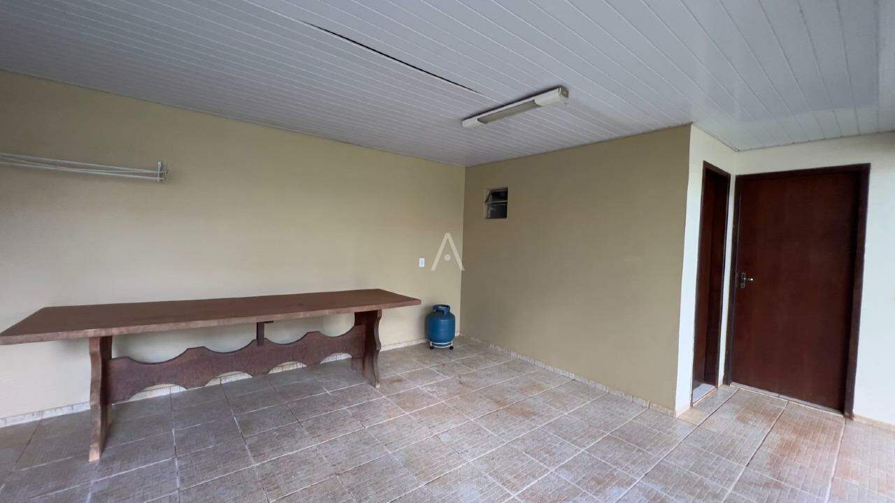 Casa Residencial para para aluguel no Bairro SANTA FELICIDADE em CASCAVEL: 
