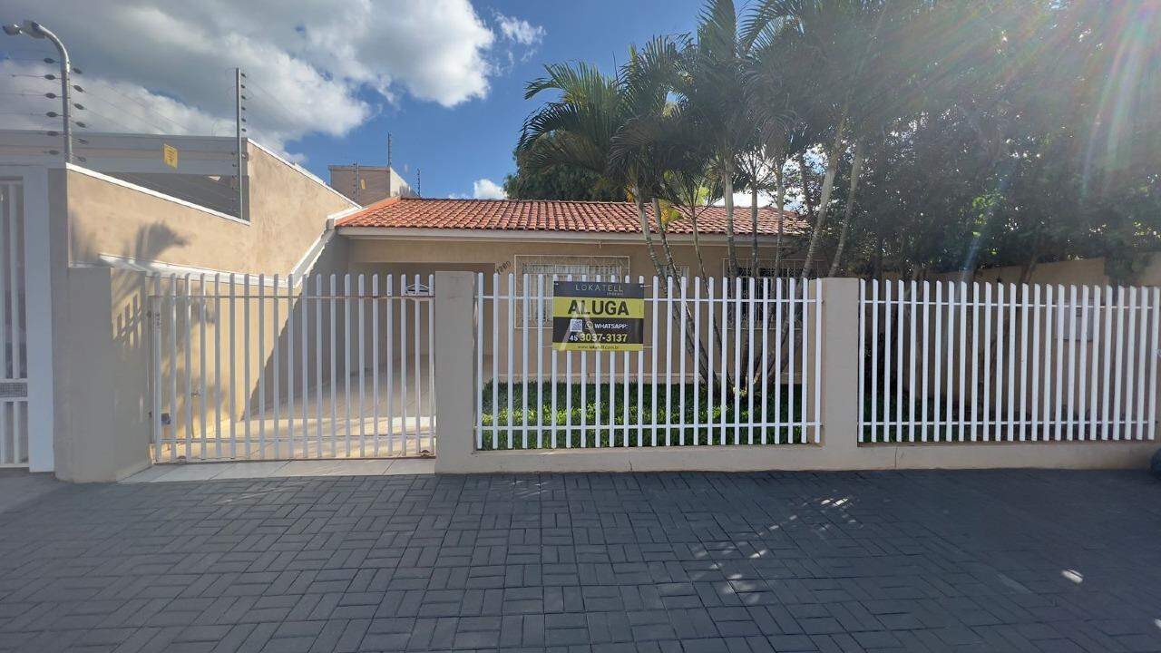 Casa Residencial para para aluguel no Bairro SANTA FELICIDADE em CASCAVEL: 