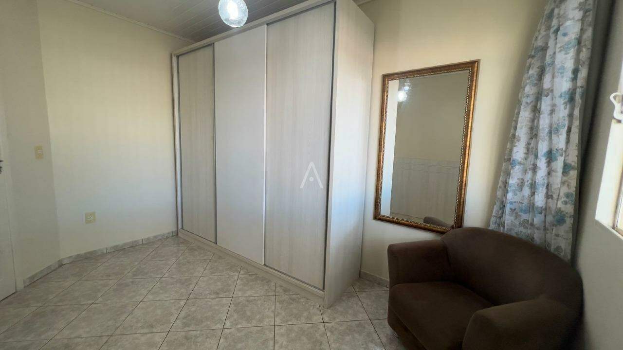 Casa Residencial para para aluguel no Bairro SANTA FELICIDADE em CASCAVEL: 