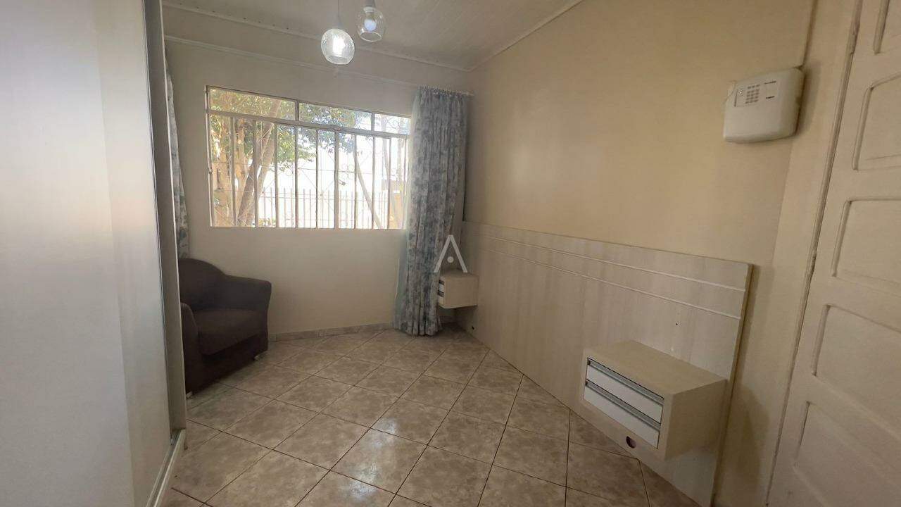 Casa Residencial para para aluguel no Bairro SANTA FELICIDADE em CASCAVEL: 