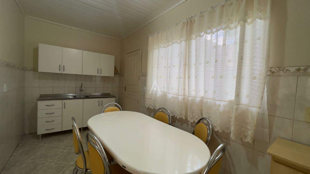 Casa Residencial para para aluguel no Bairro SANTA FELICIDADE em CASCAVEL: 