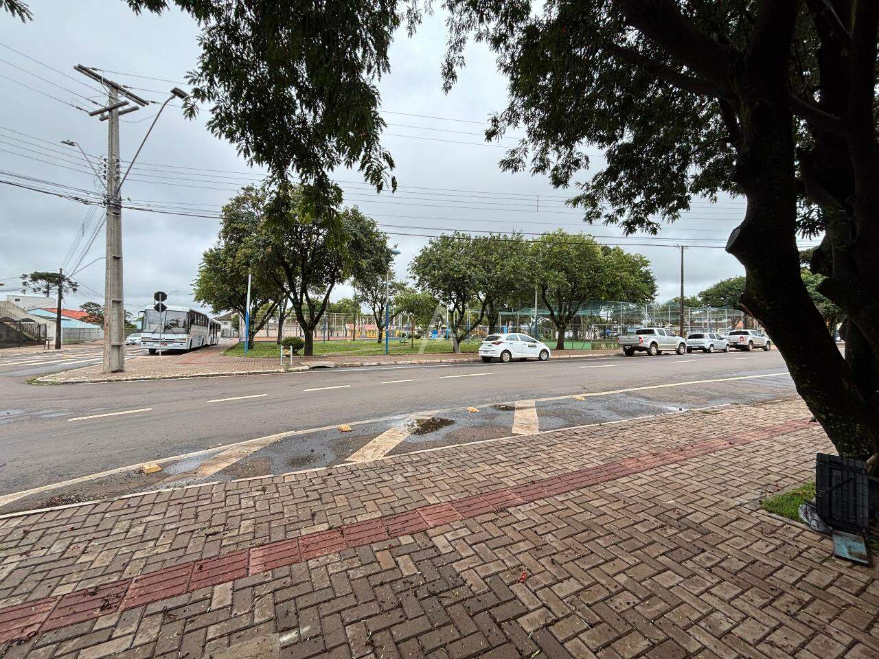 Sala Comercial para para aluguel no Bairro MARIA LUIZA em CASCAVEL: 