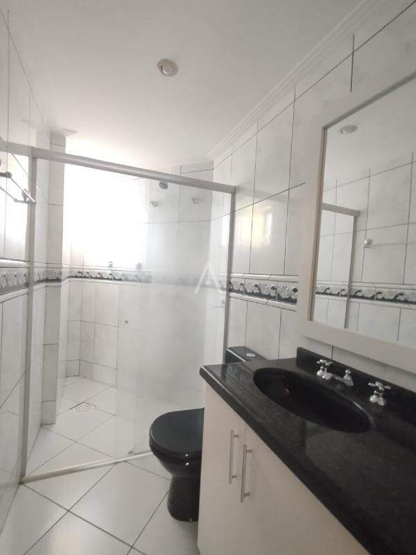 Apartamento para para aluguel no Bairro CENTRO em CASCAVEL: