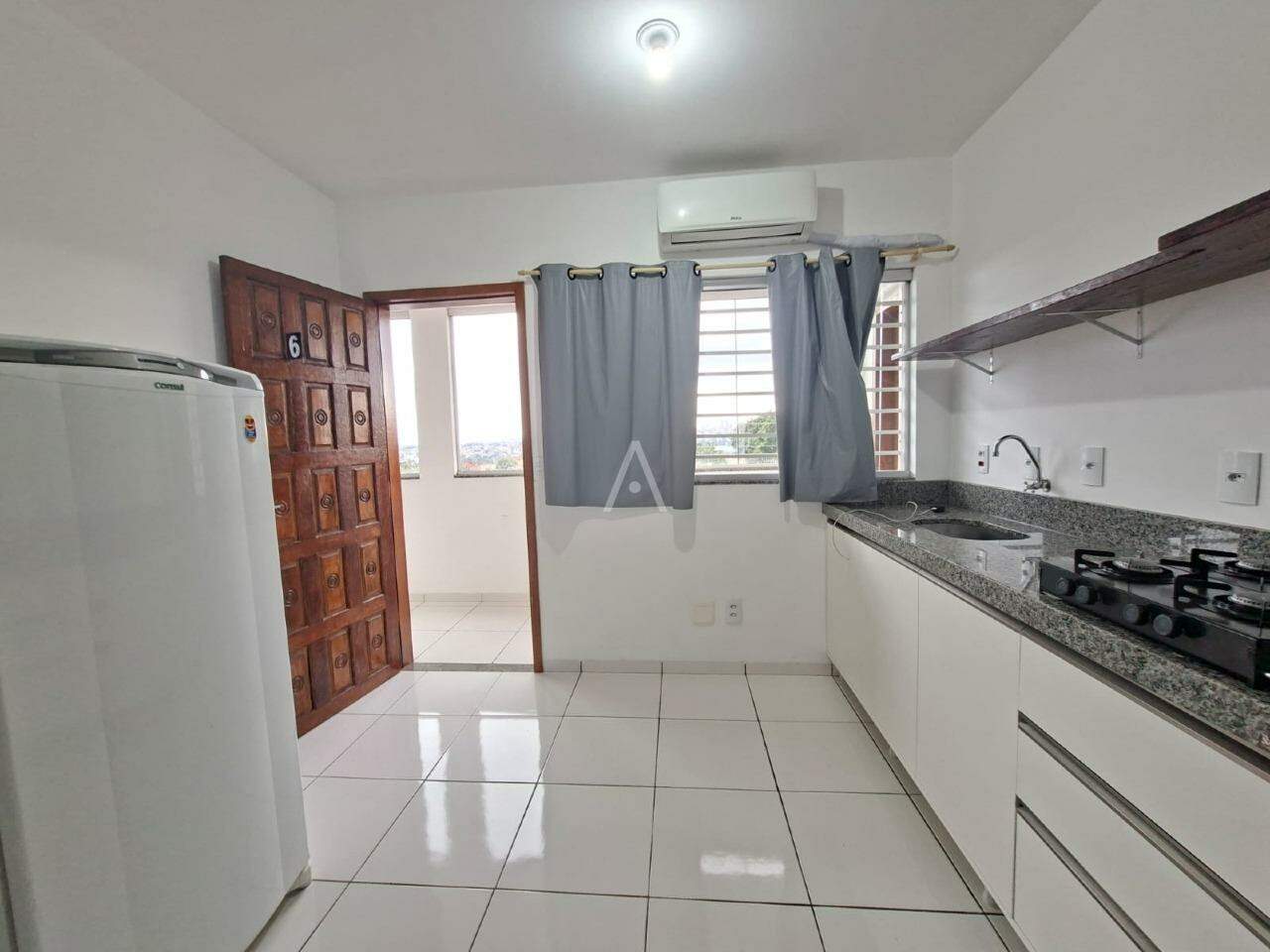 Kitinete para para aluguel no Bairro ESMERALDA em CASCAVEL: 