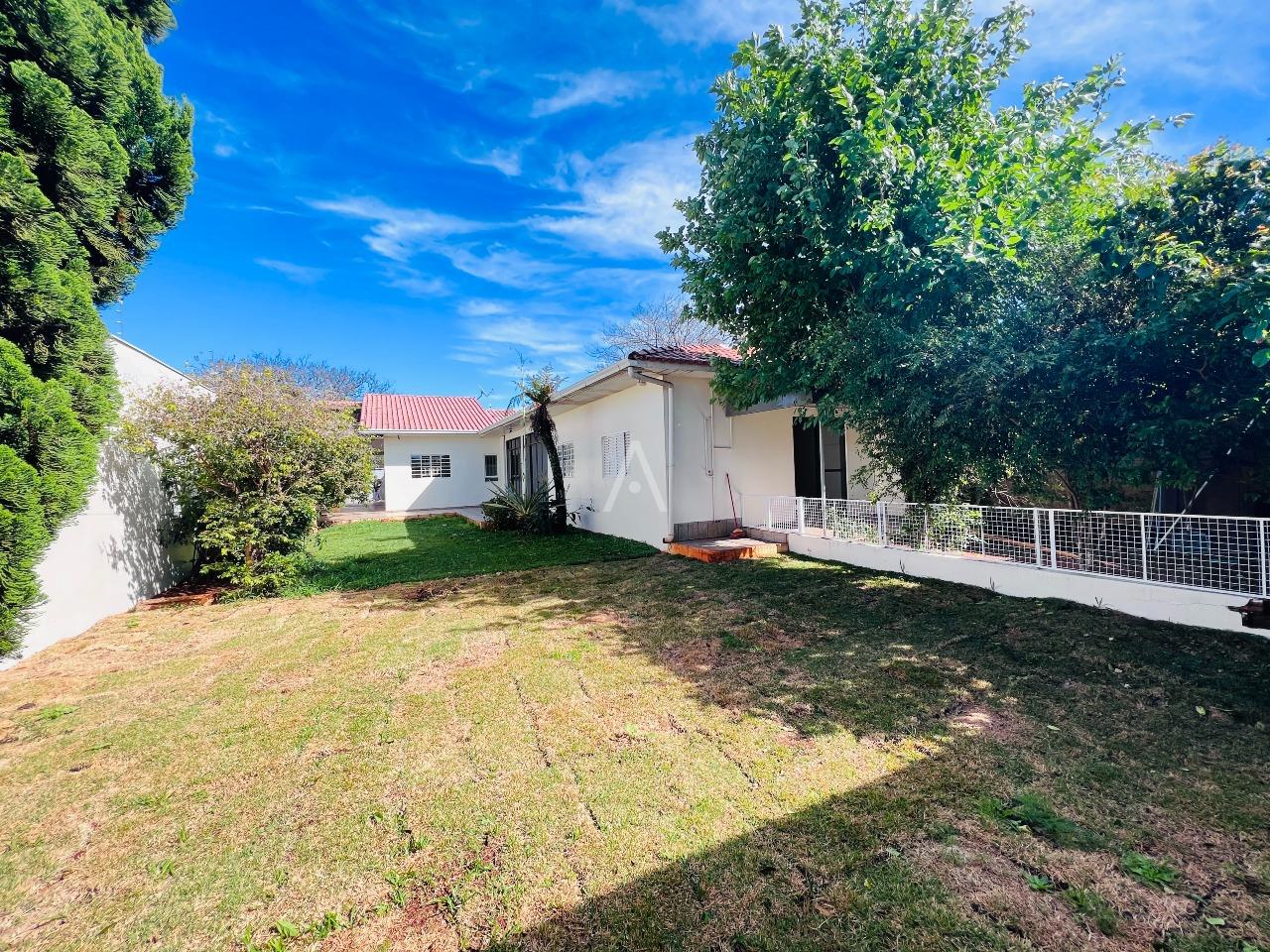 Casa Residencial para à venda no Bairro NEVA em CASCAVEL: Amplo terreno - com área total de 487,50m²