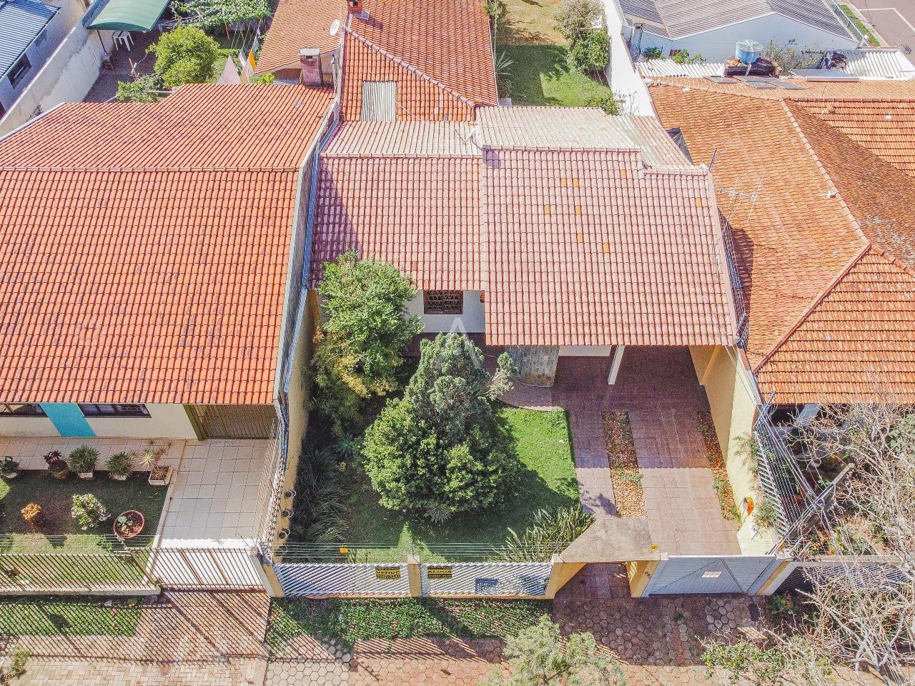 Casa Residencial para à venda no Bairro NEVA em CASCAVEL: 