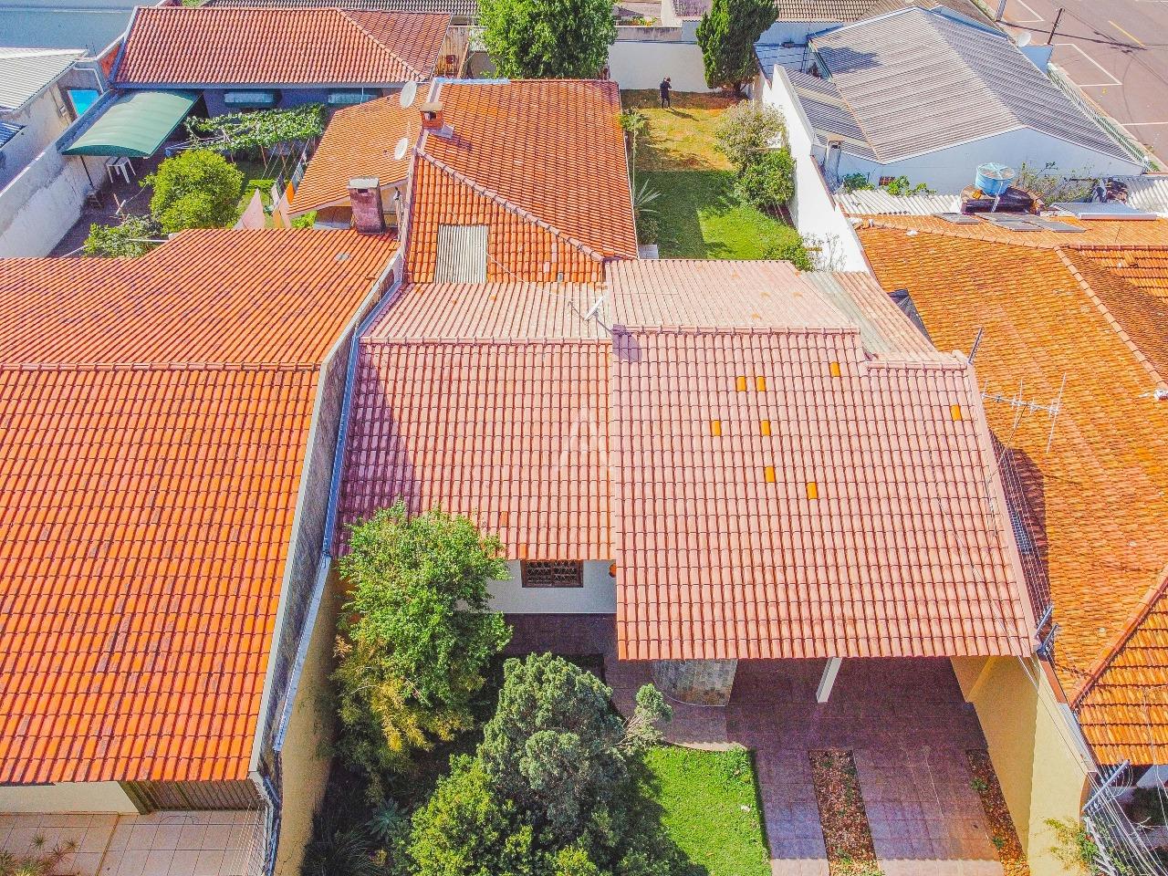 Casa Residencial para à venda no Bairro NEVA em CASCAVEL: Vista aérea da uma noção do tamanho deste imóvel