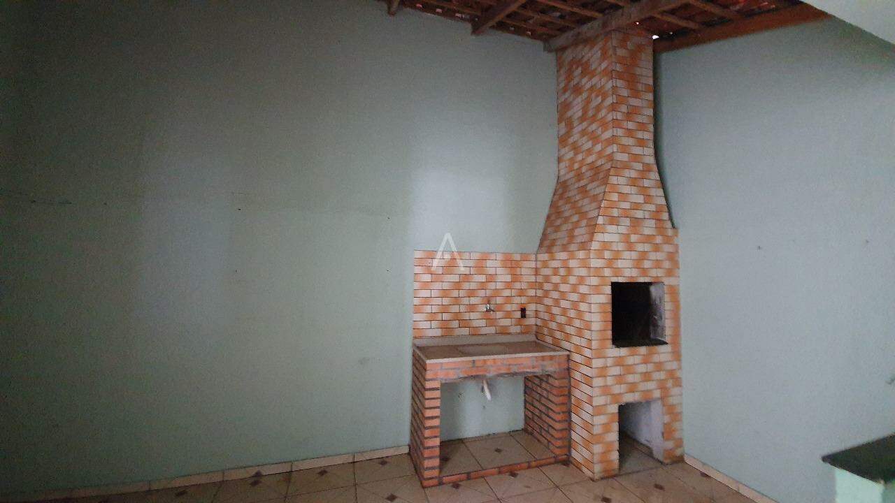 Casa Residencial para à venda no Bairro MONTREAL em CASCAVEL: 